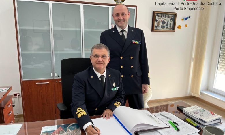 Porto Empedocle: Il Contrammiraglio Raffaele Macauda in visita alla Capitaneria di porto